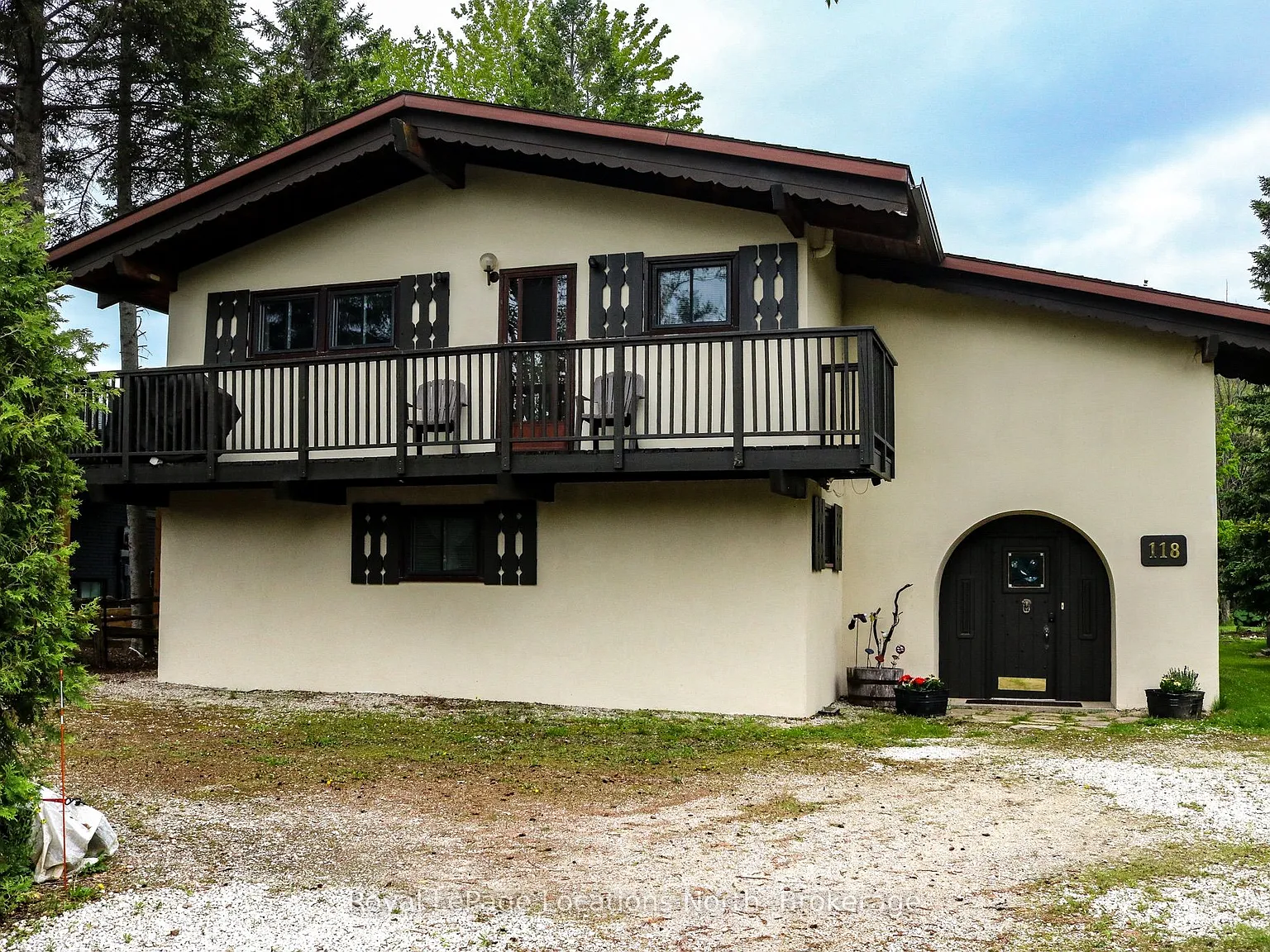 4 bed, $5,500 — Photo 1