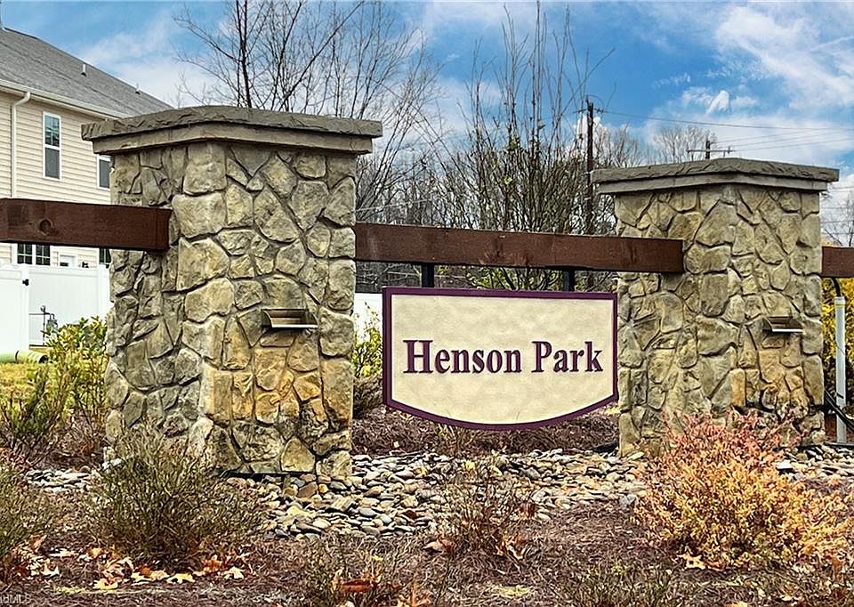 1st image of 1037 Henson Park Dr