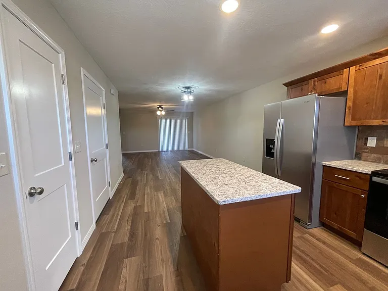 4 C St #B — Photo 1