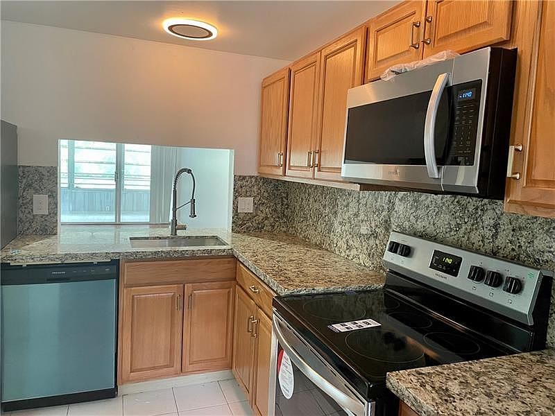 1st image of 9235 Lagoon Pl APT 315