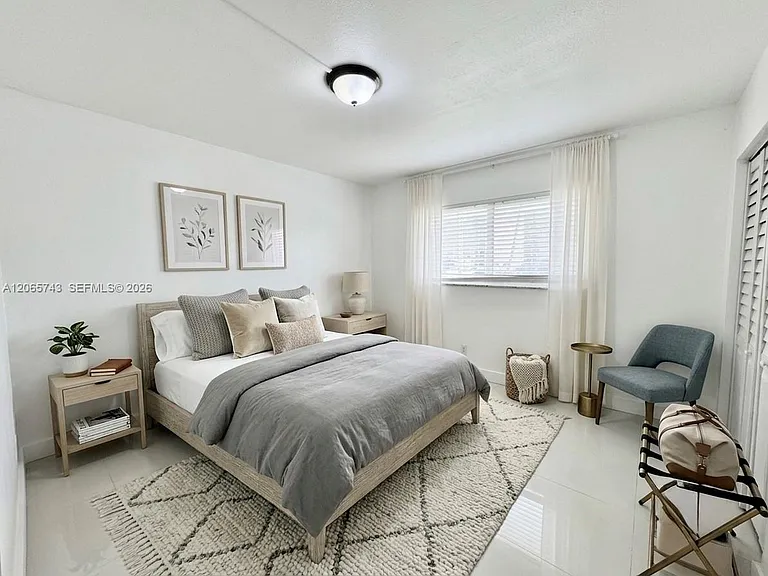 7840 NW 50th St #102 — Photo 12