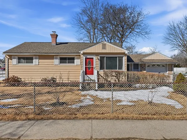 744 Bradley Rd, Springfield, MA 01109