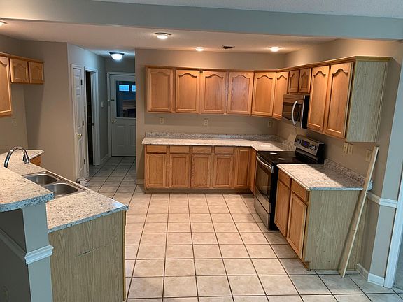 2nd image of 10403 Valley Run Ln