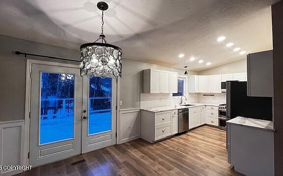 3rd image of 9500 Puffin Cir