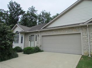 739 Ledgerock Cir, Brunswick, OH 44212