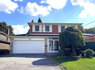 9 Crossen Dr, Toronto, ON M2M 1N7