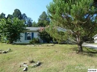 911 Cypress Ln, Sevierville, TN 37876