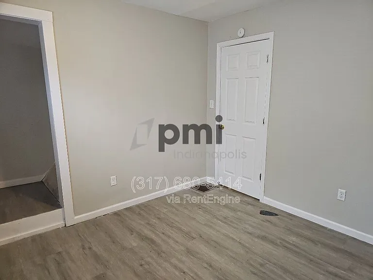 403 Wallace Ave — Photo 16