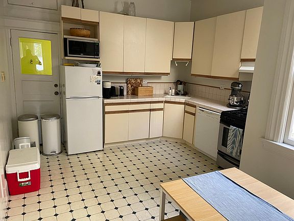 3rd image of 1943 Turk St #A