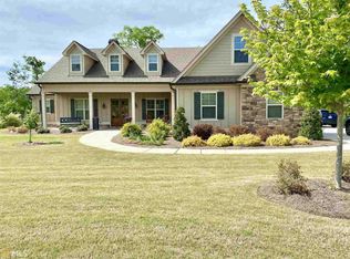 17 N Cove Dr, Newnan, GA 30263
