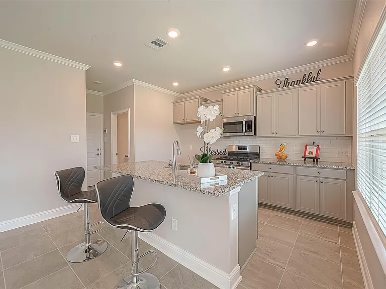 462 Aurora Creek Ln — Photo 10