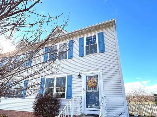 9 Westview Dr, Mc Sherrystown, PA 17344