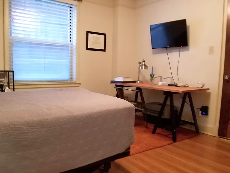Mayflower Apartments — Photo 50