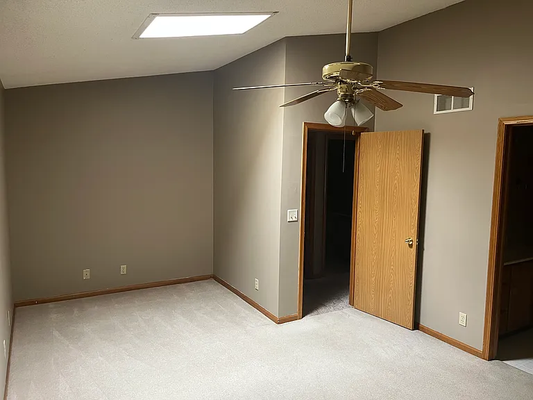 1815 Kennicott Ct — Photo 7