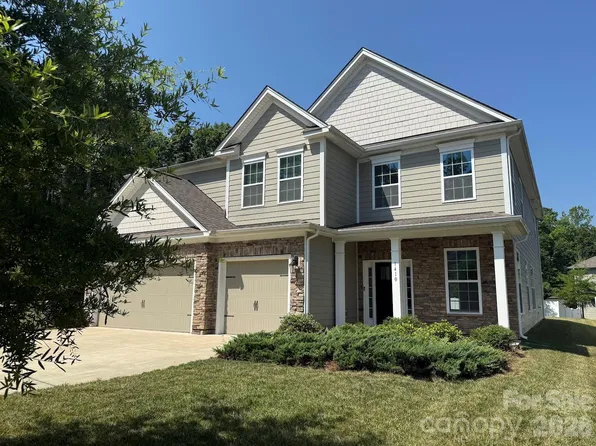 1410 Emma Ln, Lake Wylie, SC 29710