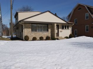 1710 Lydia St, Waukegan, IL