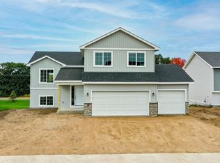 702 Emmy Ln, Hanover, MN 55341