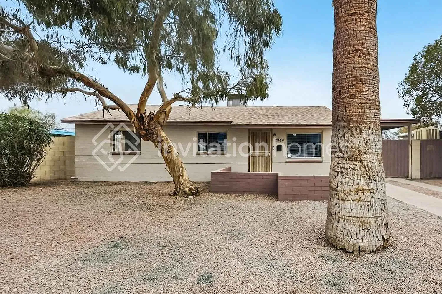 2944 W Solano Dr N Phoenix, AZ 85017 — Photo 1