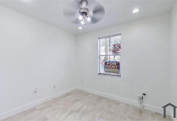 5th image of 2361 NE 42nd Cir #2361
