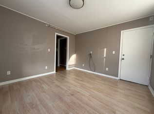 4 John St #3C, Waterbury, CT 06708