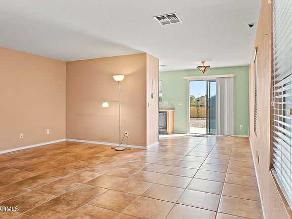 4th image of 24097 N OASIS Boulevard