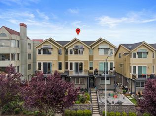 1609 California Ave SW #B, Seattle, WA 98116