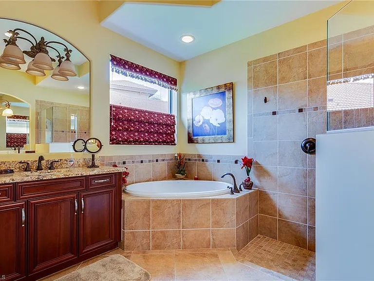 7771 Cottesmore Dr — Photo 23