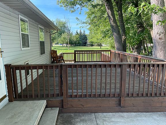 4th image of 39670 Macomber St
