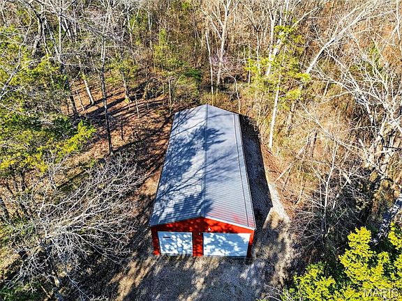 2nd image of 2361 Prairie Hollow Rd
