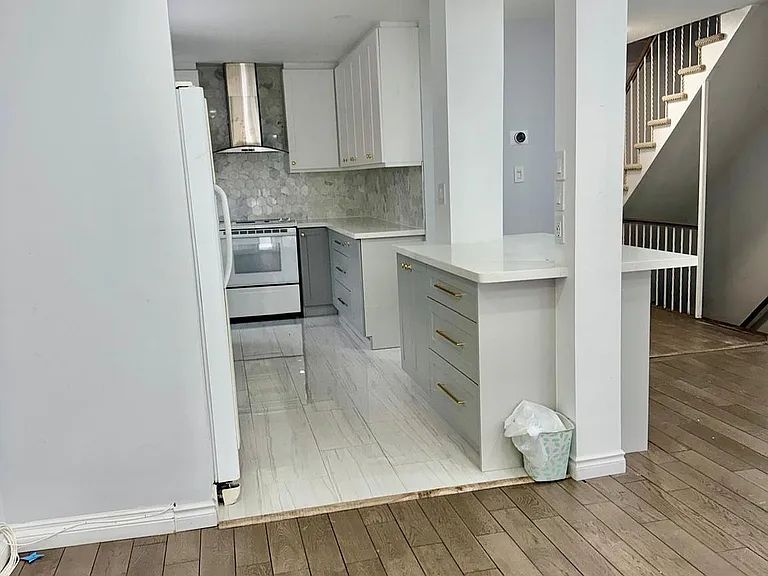 118 Sexton Cres — Photo 18