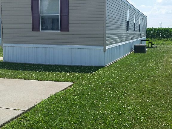 3rd image of 204 Creek Dr