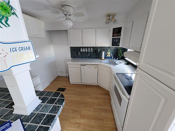 2nd image of 305 Batan Ct
