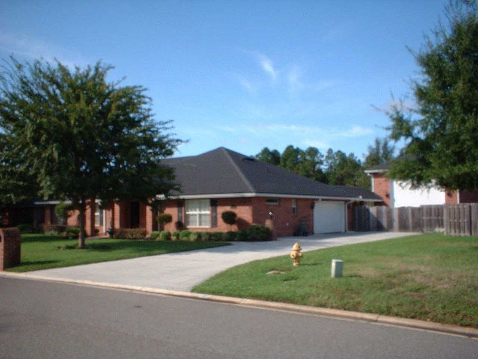 Street view main house and RV garage