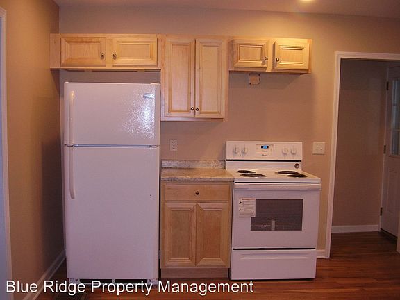 4th image of 1733 Jefferson Ave