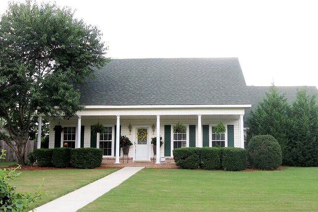 1st image of 105 Twin Oak Dr