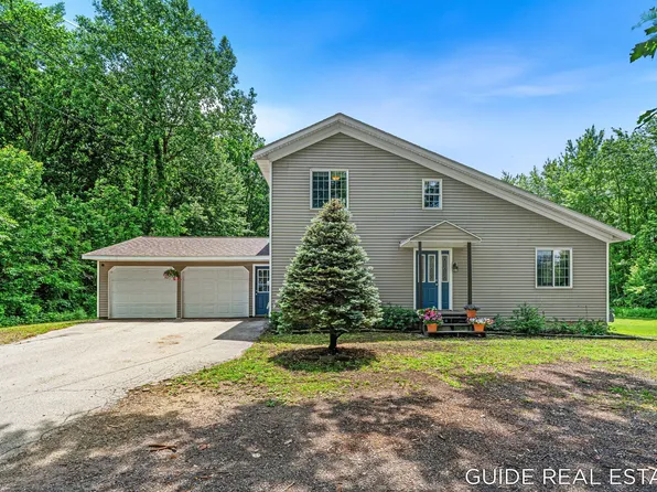 5218 Fillmore St, Allendale, MI 49401