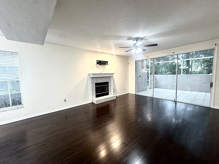 2800 Countryside Blvd #1-33 — Photo 24