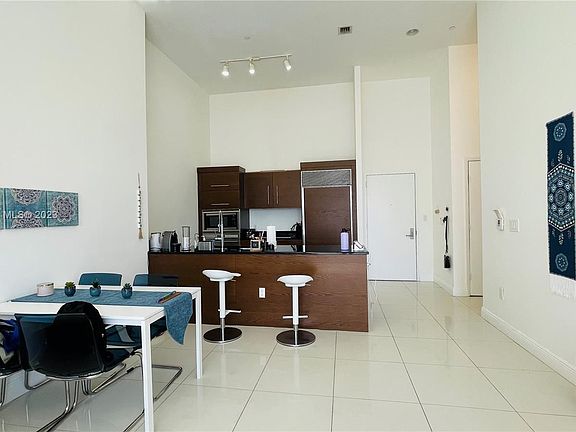 3rd image of 465 Brickell Ave APT 2206