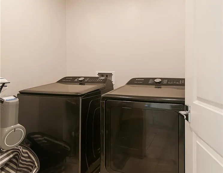 1519 Doheny Way — Photo 15