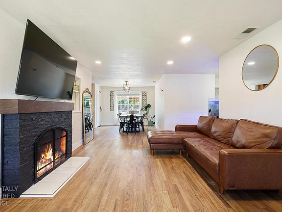 5th image of 1408 W Benjamin Holt Dr