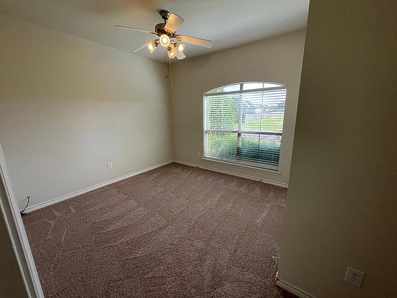 2nd image of 11072 Iberia Dr