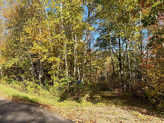 2nd image of 41174 Yellow Birch Ln