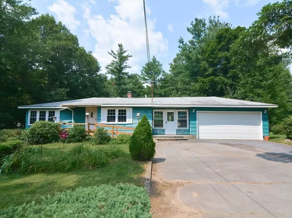 40 Eastern Ave, Lunenburg, MA 01462