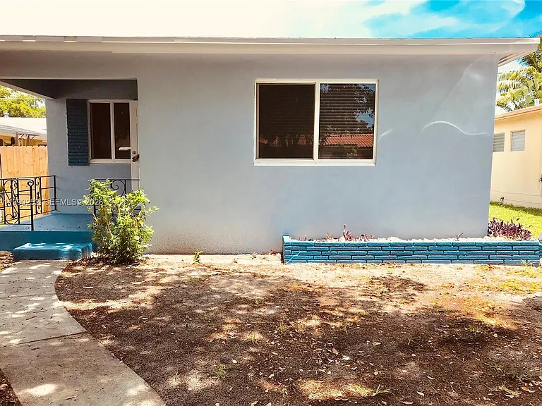 1951 Funston St #1 — Photo 4