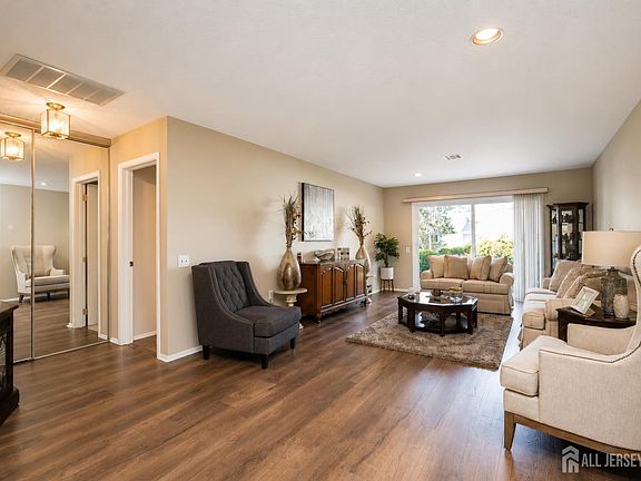 4th image of 738C Prospect Rd #C