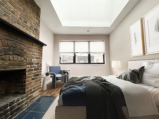 2nd image of 326 W 23rd St APT 3R