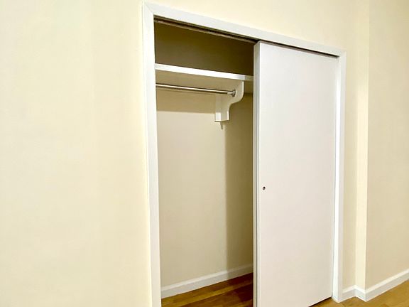 3rd image of 515 E 78th St APT 1G