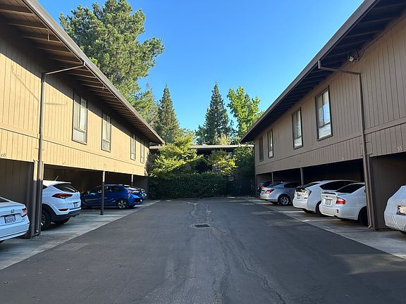 4th image of 2486 Larkspur Ln APT 190
