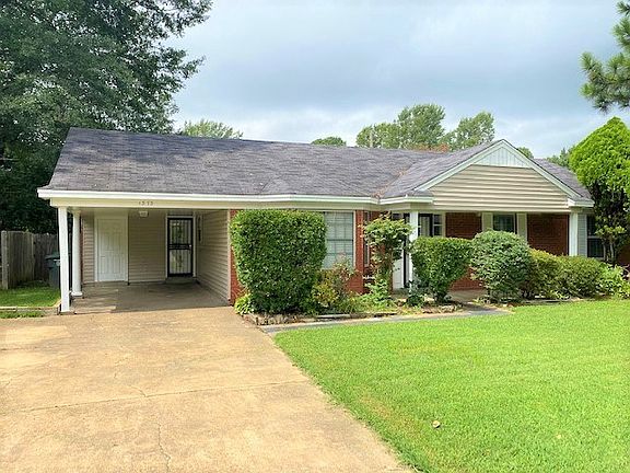 2nd image of 1373 Heathcliff Dr