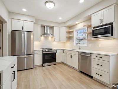 295 Georgian Dr, Paramus, NJ, 07652